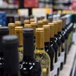 Cada año fallecen más de tres millones de personas, sobre todo varones, debido al consumo de alcohol y drogas